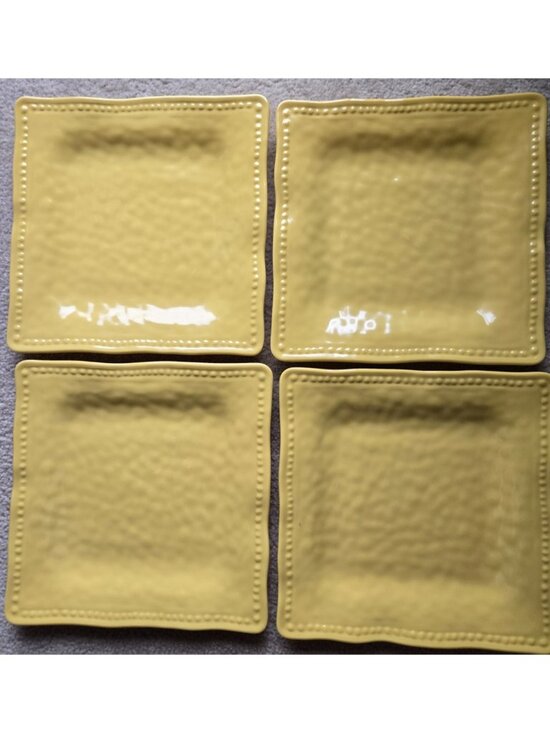 Tommy Bahama Other - Tommy Bahama Yellow Melamine Dinner Plates Hobnail Square Set of 4